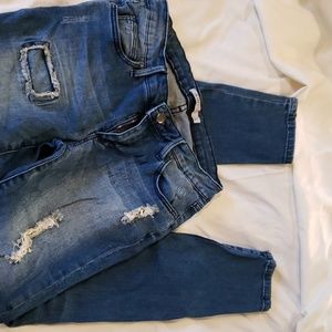 Just Fab Distressed Jeans size 26